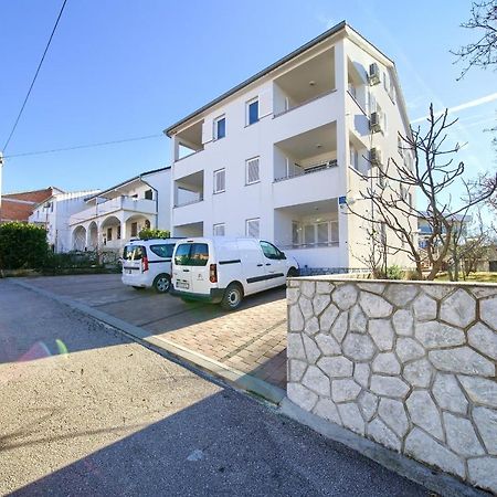 Vijon Apartment Njivice Bagian luar foto
