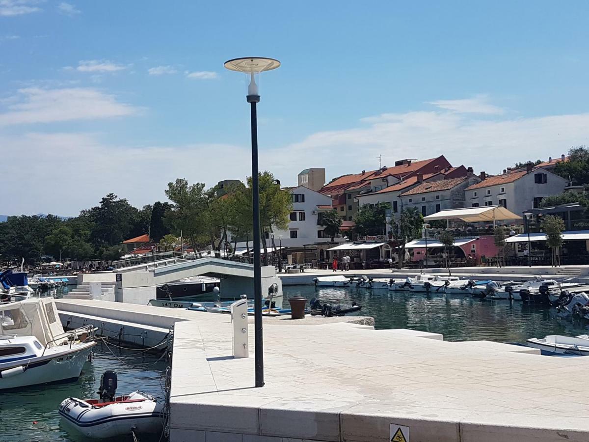 Vijon Apartment Njivice Bagian luar foto