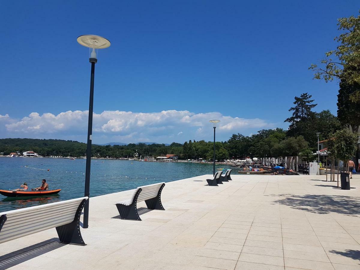 Vijon Apartment Njivice Bagian luar foto
