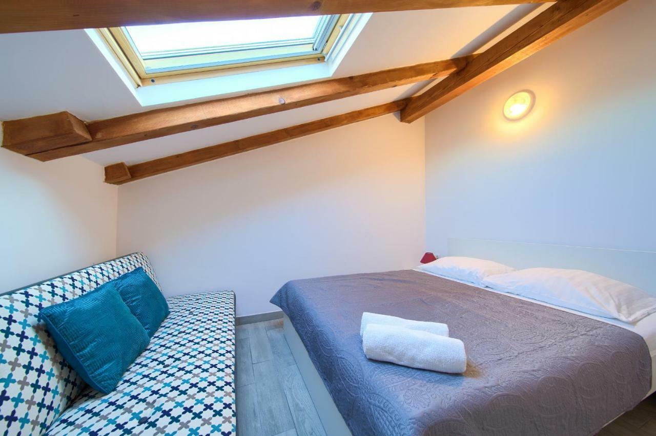 Vijon Apartment Njivice Bagian luar foto