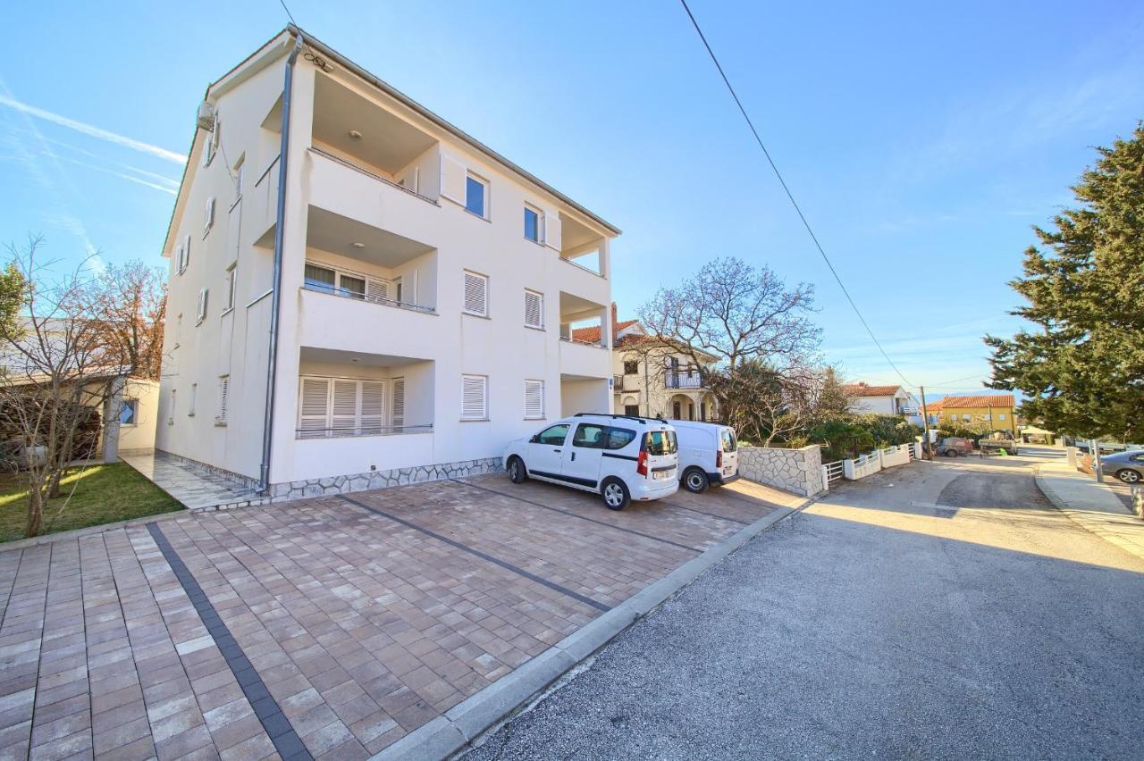 Vijon Apartment Njivice Bagian luar foto